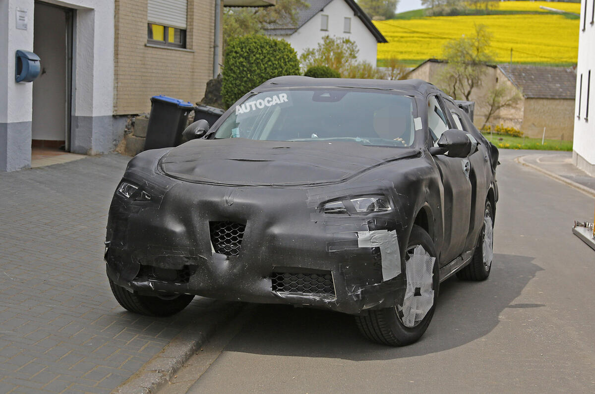 Alfa stelvio spies 285