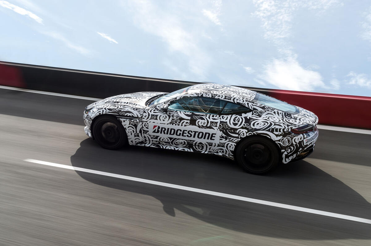 Aston db11dsrive 701