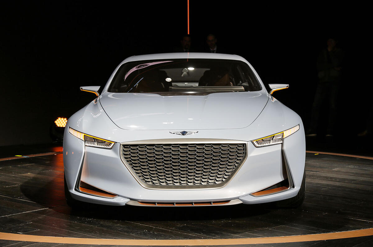 Genesis ny2016 a 530