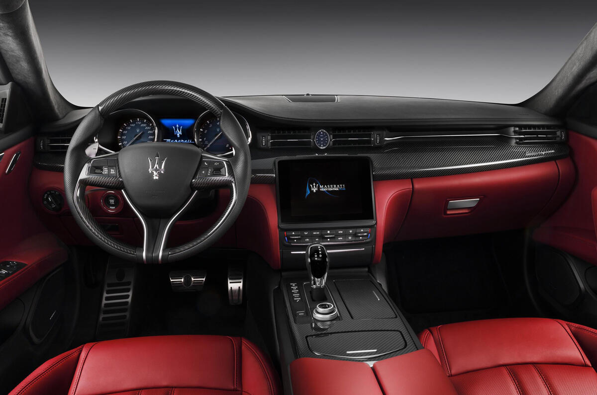 New quattroporte gts gransport  dashboard