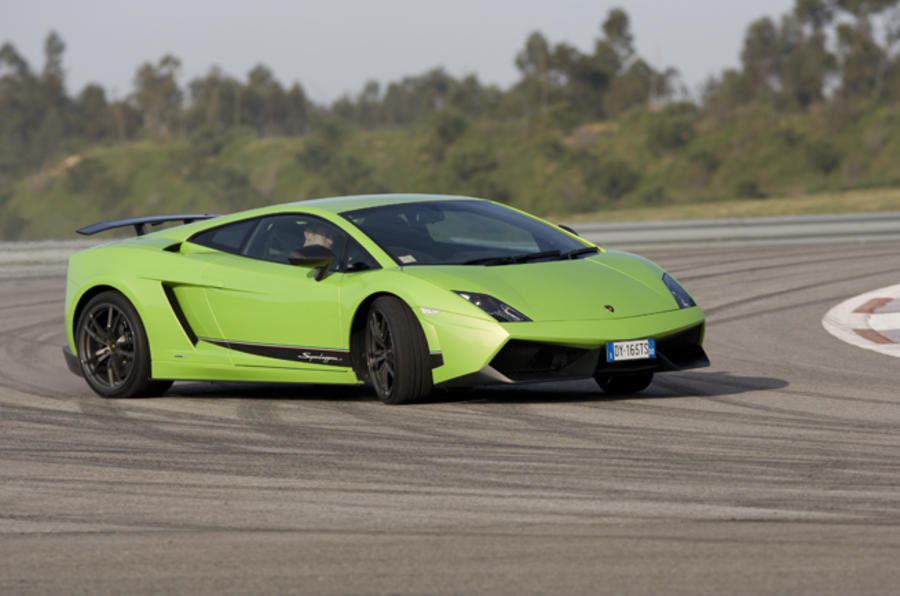 Gallardo Superleggera on video