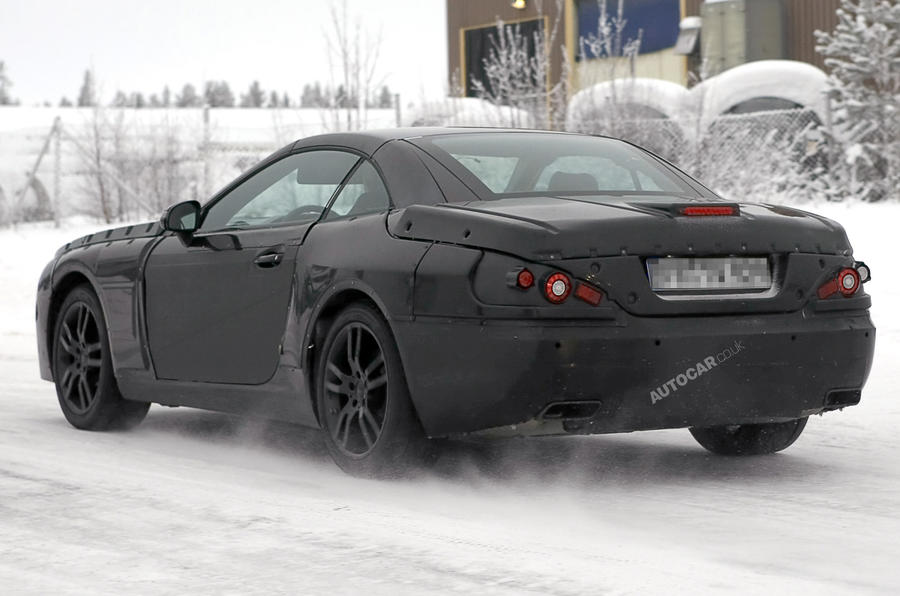 Mercedes SL spied - pics + video