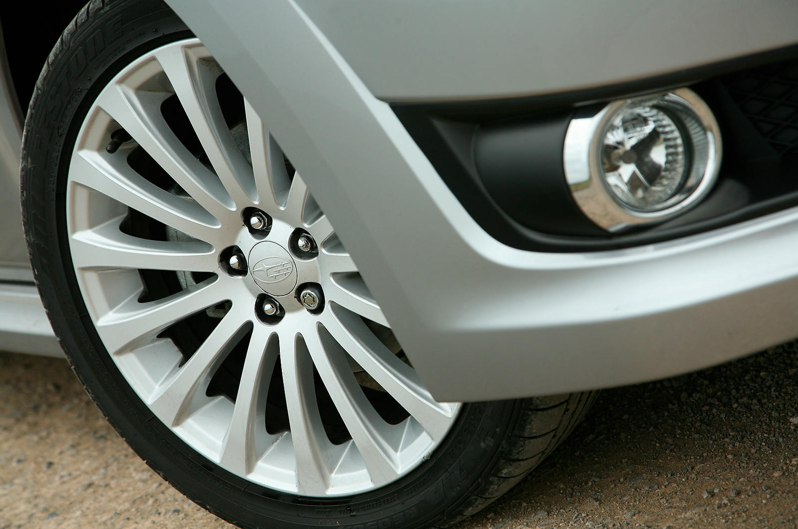18in Subaru Legacy alloy wheels