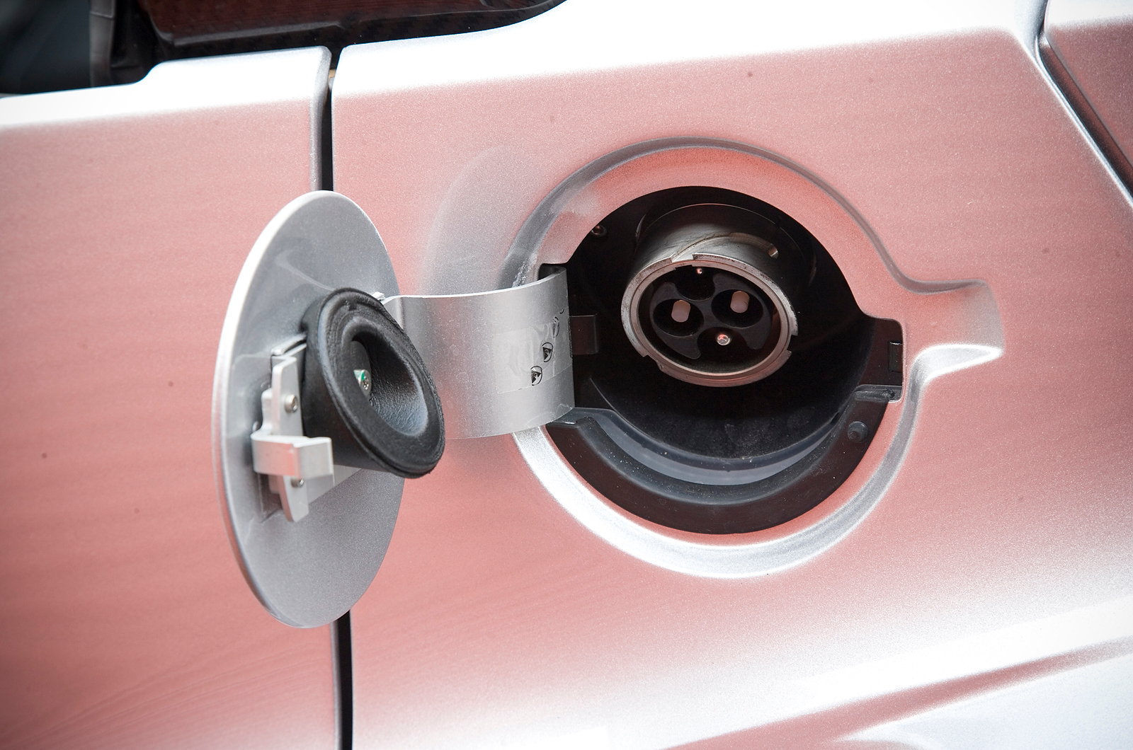 Tesla Roadster charging point